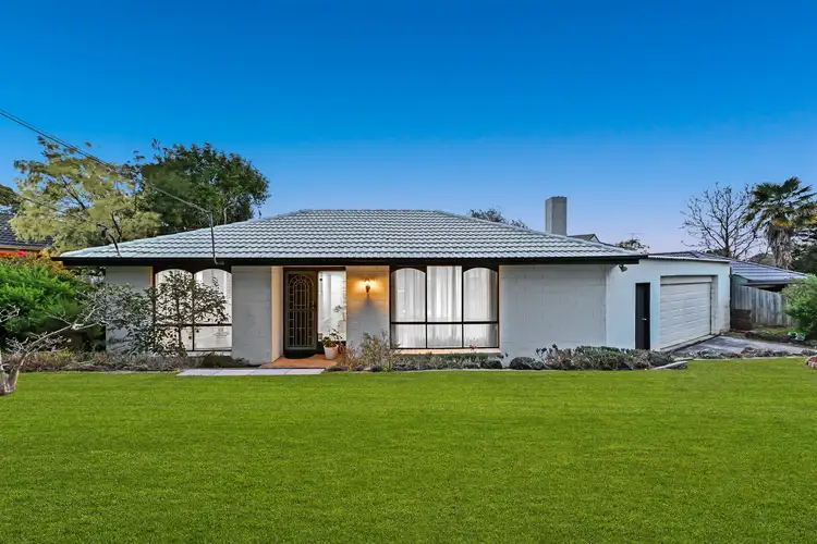 3 Farnham Avenue, Wheelers Hill VIC 3150