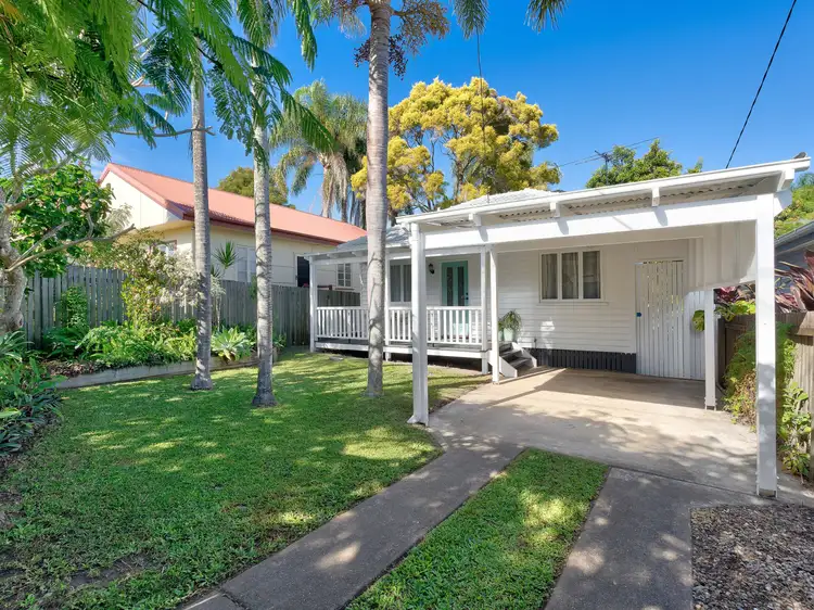 23 Bell Street, Woody Point QLD 4019