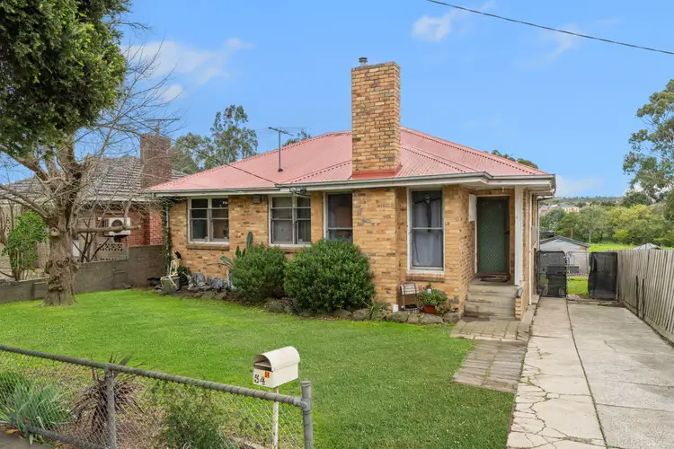 54 Winter Crescent, Reservoir VIC 3073