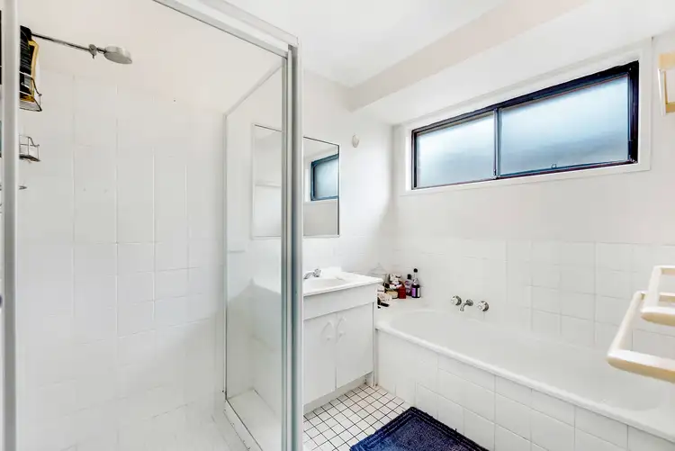 Fifth view of Homely semi-detached listing, 1/9 Robin Joy Close, Labrador QLD 4215