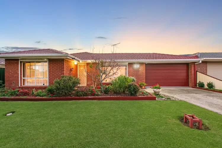 38 Kingsmead Close, Sunshine North VIC 3020