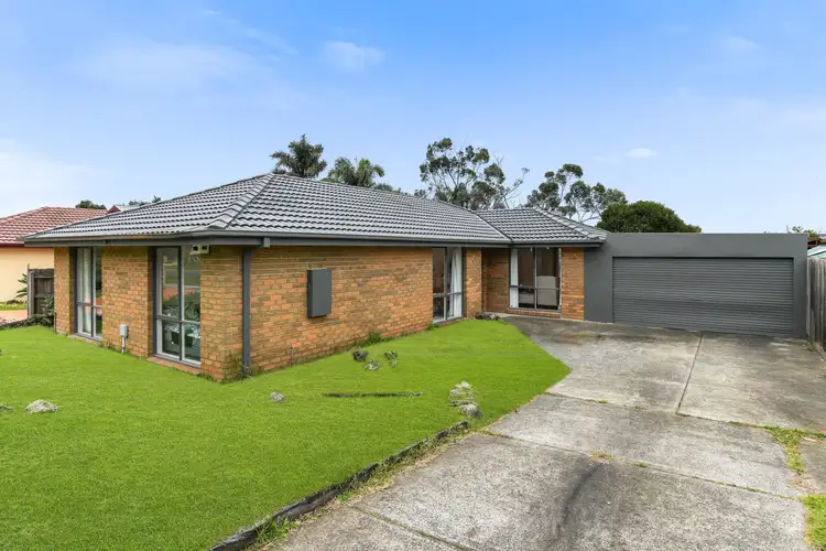 17 Blackwood Drive, Hampton Park VIC 3976