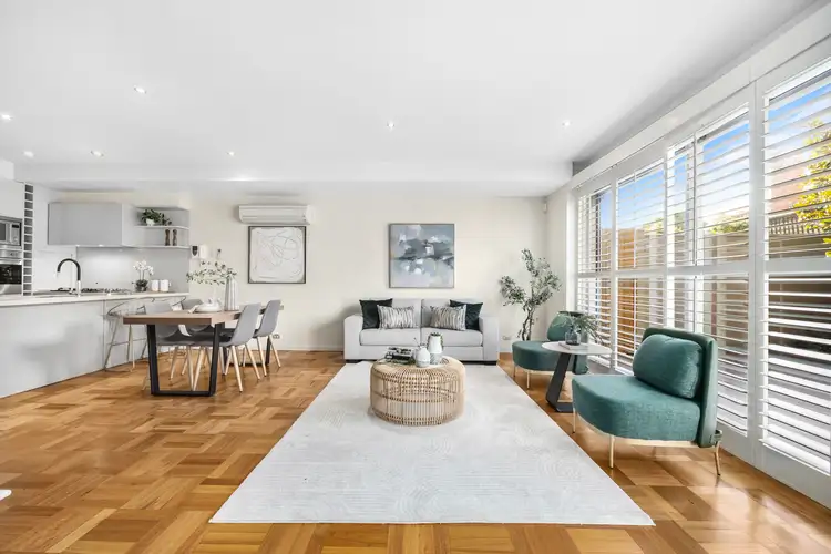 20B Churchill Street, Doncaster East VIC 3109