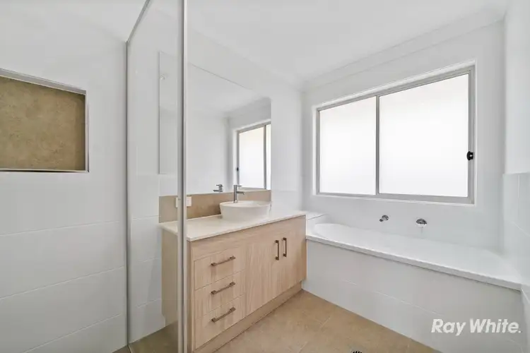 Fourth view of Homely house listing, 2 Vivienne Way, Marsden QLD 4132