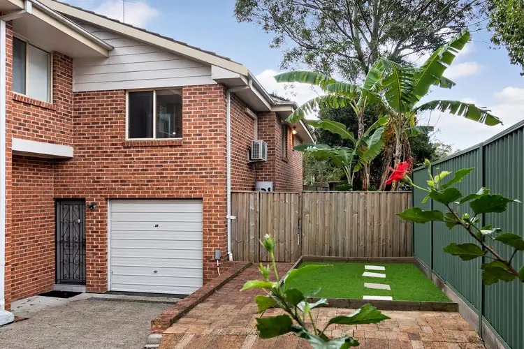 2B/3-7 Hinemoa Avenue, Normanhurst NSW 2076