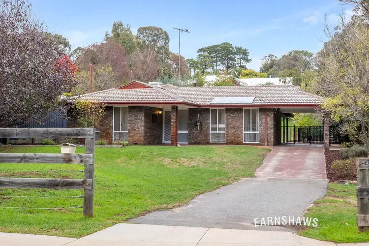 180 Thomas Road, Glen Forrest WA 6071