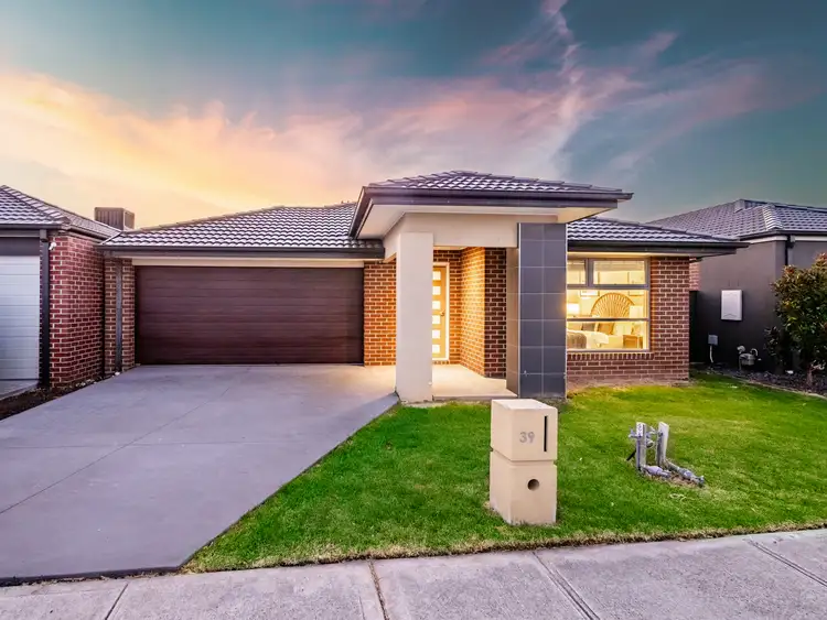 Main view of Homely house listing, 39 Marrone Boulevard, Cranbourne East VIC 3977