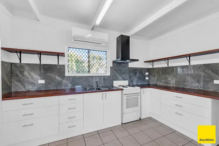 18 Purbeck Place, Edge Hill QLD 4870