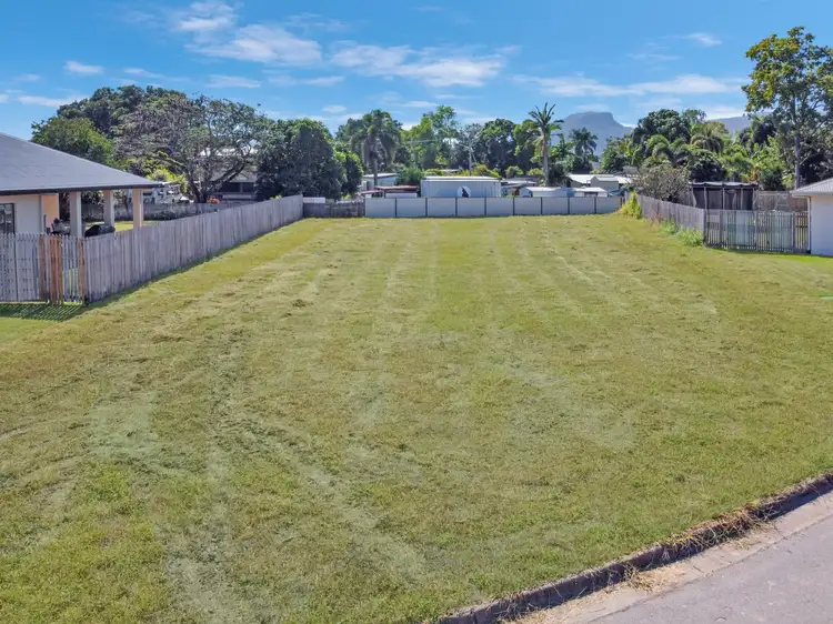 17 Moor Court, Kelso QLD 4815