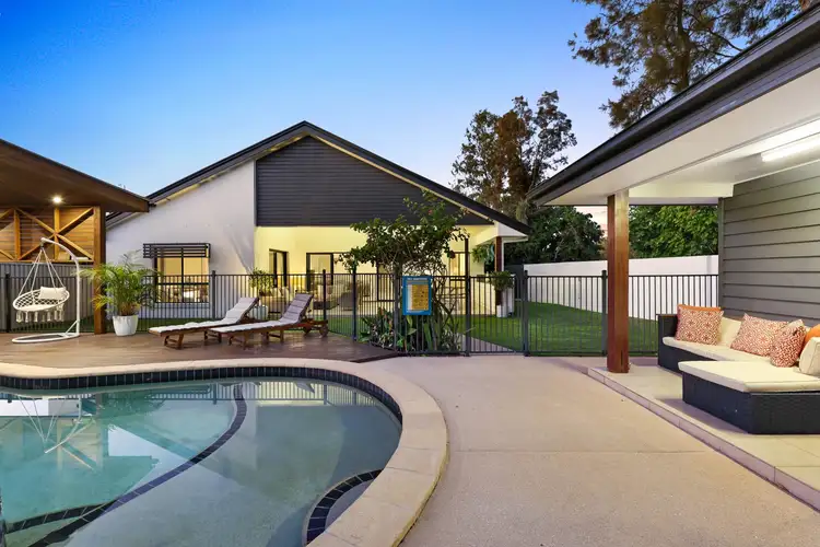 19 The Close, Helensvale QLD 4212