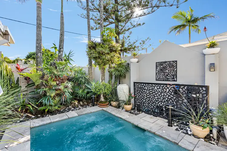 Fifth view of Homely semi-detached listing, 1/60 Messines Crescent, Miami QLD 4220