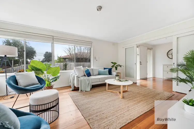 Fifth view of Homely house listing, 6 Goodwood Crescent, Gladstone Park VIC 3043