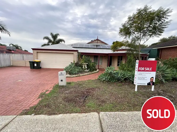 5 Dunrobin Avenue, Orelia WA 6167