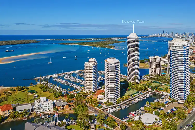 12/17 Bayview Street, Runaway Bay QLD 4216