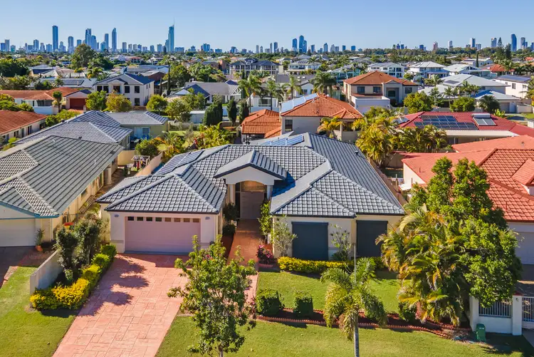 24 Arbuthnot Parade, Benowa Waters QLD 4217