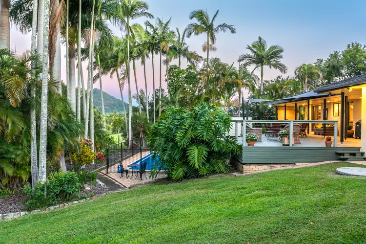 10 Pine Tree Drive