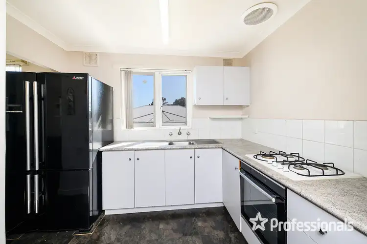 Seventh view of Homely house listing, 2 Byworth Place, Balga WA 6061