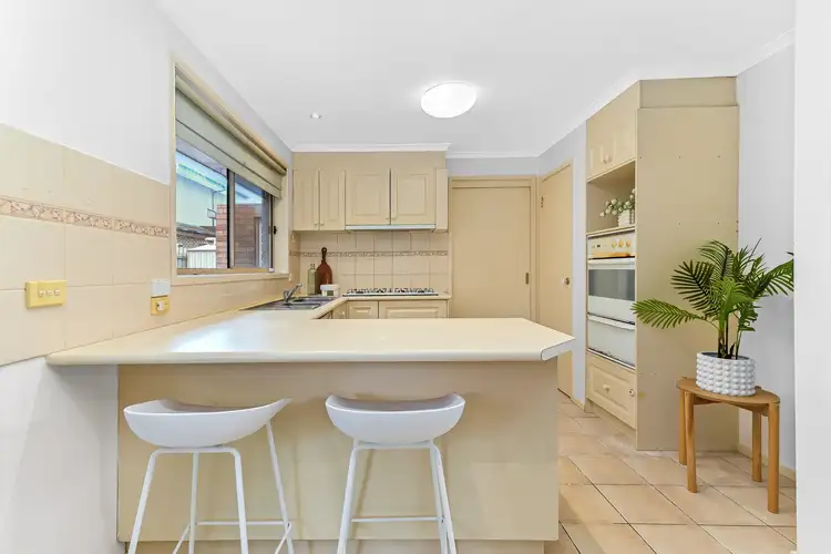 Fifth view of Homely unit listing, 4/101 Watsons Road, Glen Waverley VIC 3150