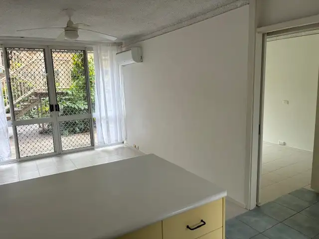 256 Kingsford Smith Drive