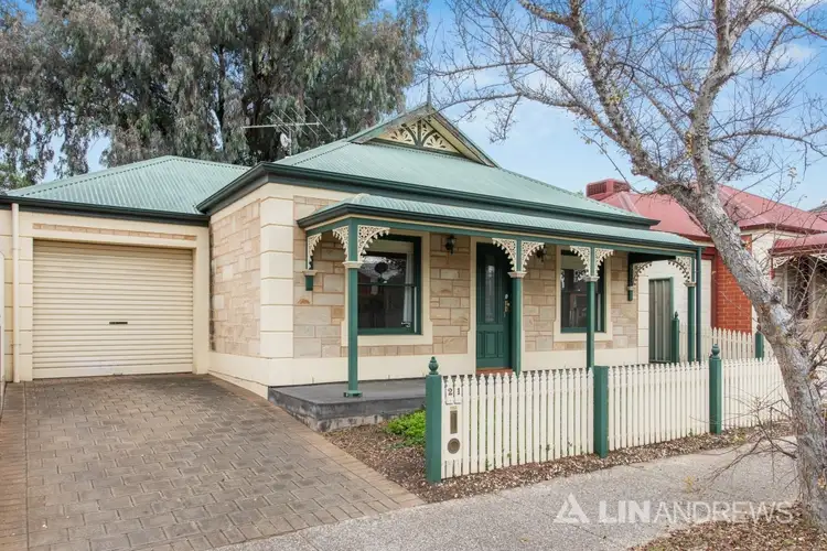 21 Swan Circuit, Mawson Lakes SA 5095