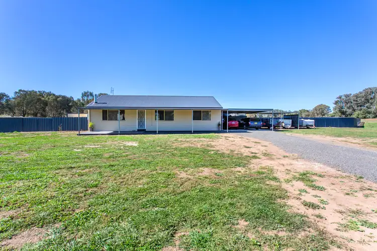 43 Goodacre Drive, Woodstock NSW 2793