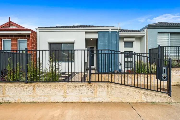 12 Clarendon Circuit, Lakelands WA 6180