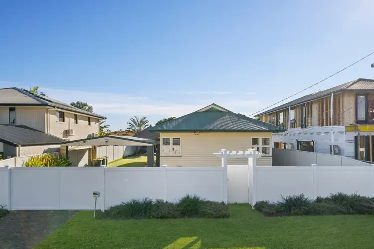 19 Roma Street, Scarborough QLD 4020
