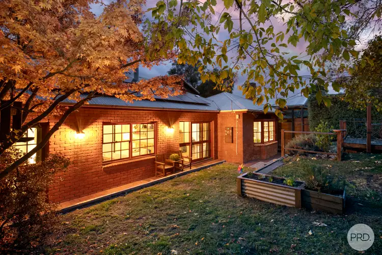 31 Marina Drive, Mount Clear VIC 3350
