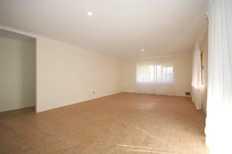 Sixth view of Homely house listing, 2/4 Ione Cove, Australind WA 6233