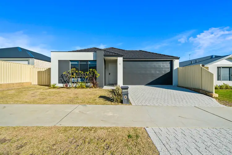 11 Lincelles Street, Madora Bay WA 6210