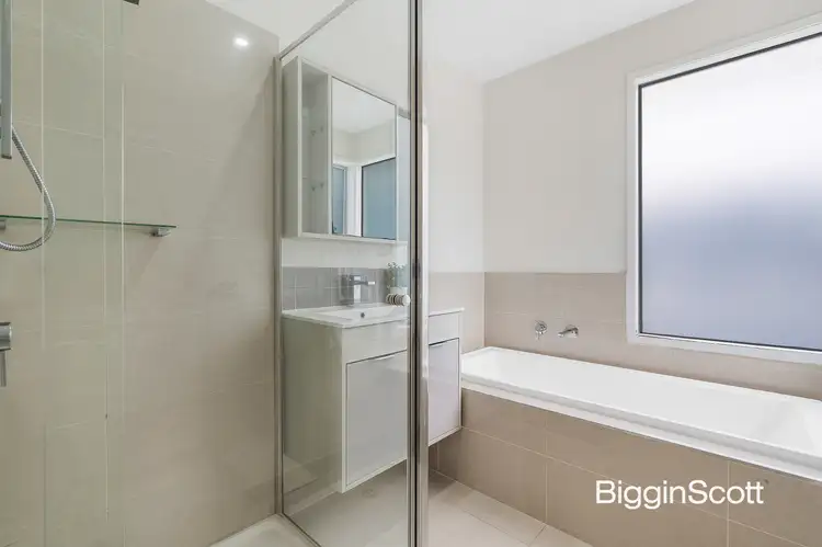 Sixth view of Homely townhouse listing, 1/1 Munro Avenue, Mount Waverley VIC 3149