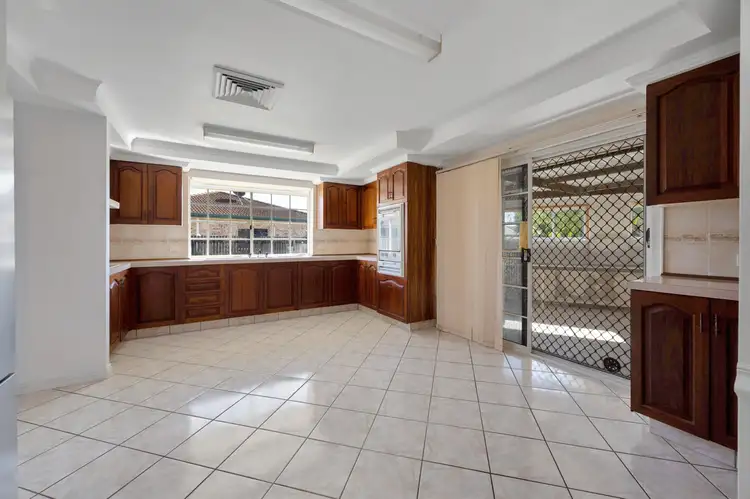 Second view of Homely house listing, 8 Argyle Court, Beaconsfield QLD 4740