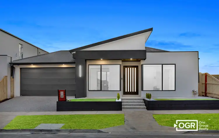 51 Madura Promenade, Mickleham VIC 3064