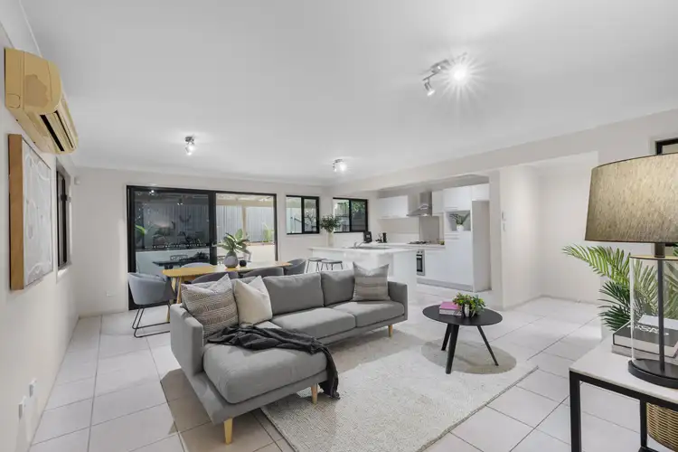 Second view of Homely townhouse listing, 2/9 Curwen Terrace, Chermside QLD 4032