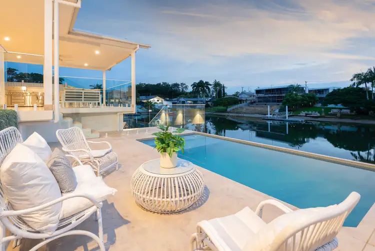 21A Garden Grove, Carrara QLD 4211