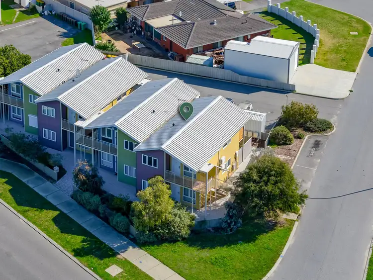 8/18 Thorpe Street, Rockingham WA 6168