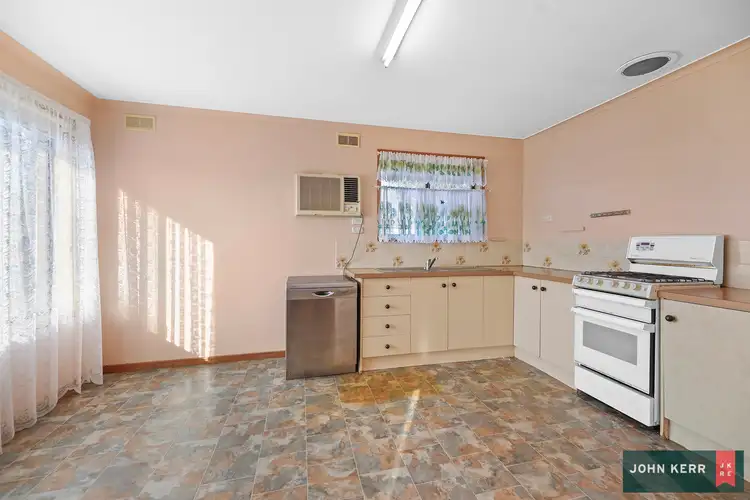 Fifth view of Homely unit listing, 1/30 Saxtons Drive, Moe VIC 3825