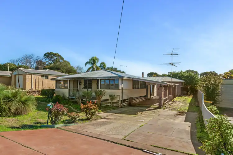 48 Wyeree Road, Mandurah WA 6210