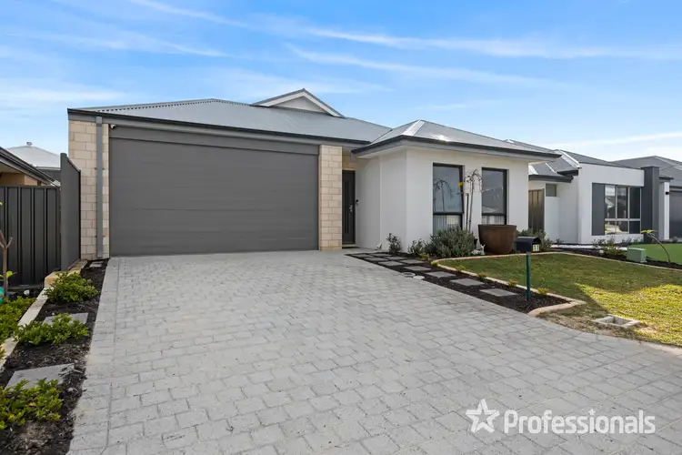 11 Beautiful Road, Banksia Grove WA 6031