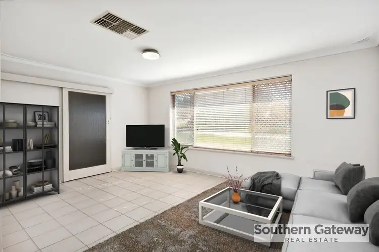 24 Eynesford Street, Gosnells WA 6110