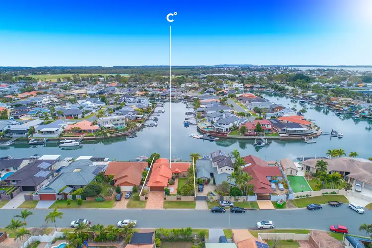 52 Cockleshell Court, Runaway Bay QLD 4216