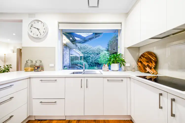 Fifth view of Homely house listing, 8 Diamond Avenue, Glen Waverley VIC 3150