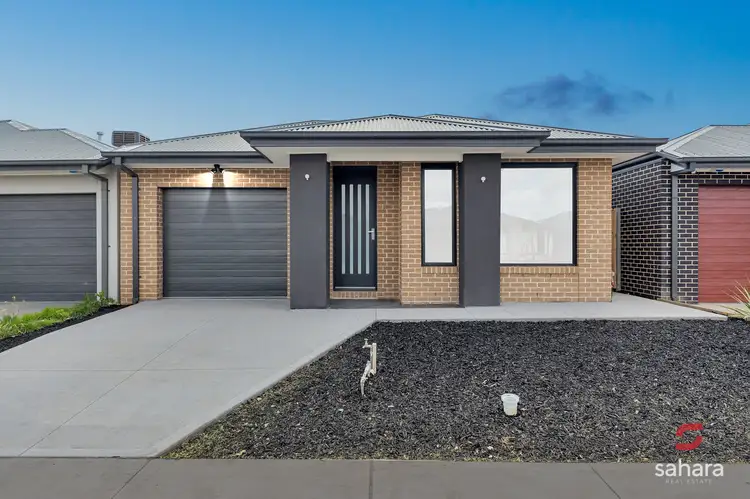 44 Sparrowhawk Crescent, Deanside VIC 3336