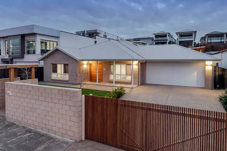 81A Military Road, Tennyson SA 5022