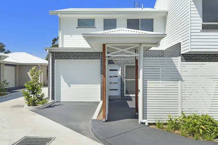 3/300 Main Road, Fennell Bay NSW 2283