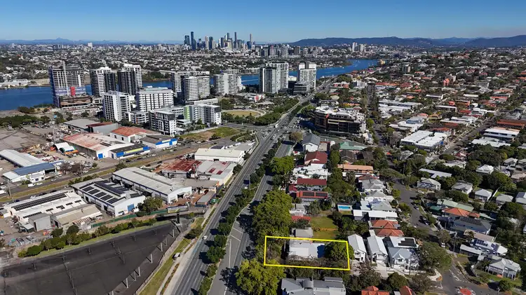 650 Kingsford Smith Drive, Hamilton QLD 4007