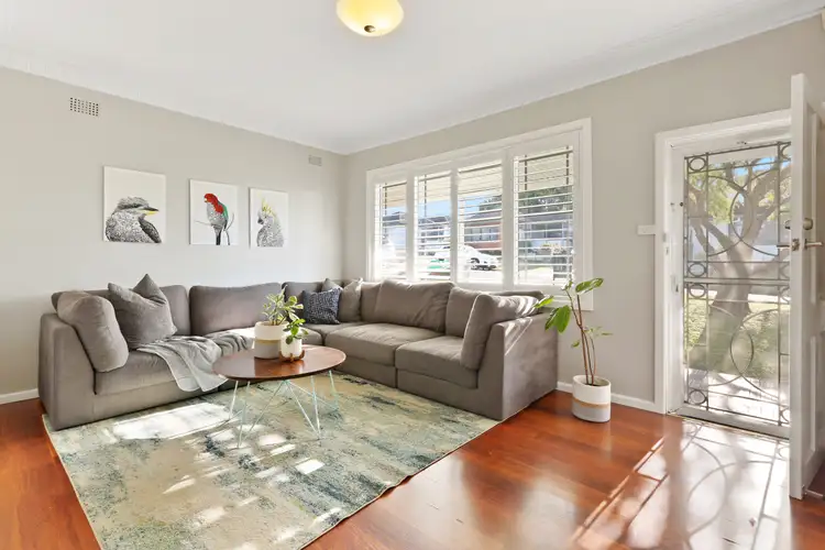 Second view of Homely house listing, 33 Gloucester Crescent, Dapto NSW 2530