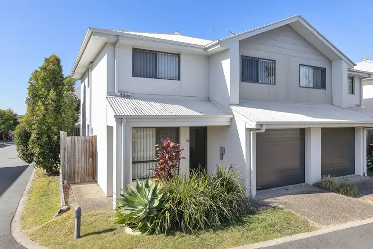 9 Eduard Place