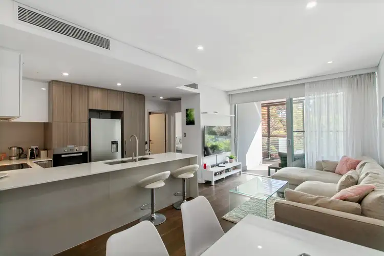 53/2 Milyarm Rise, Swanbourne WA 6010