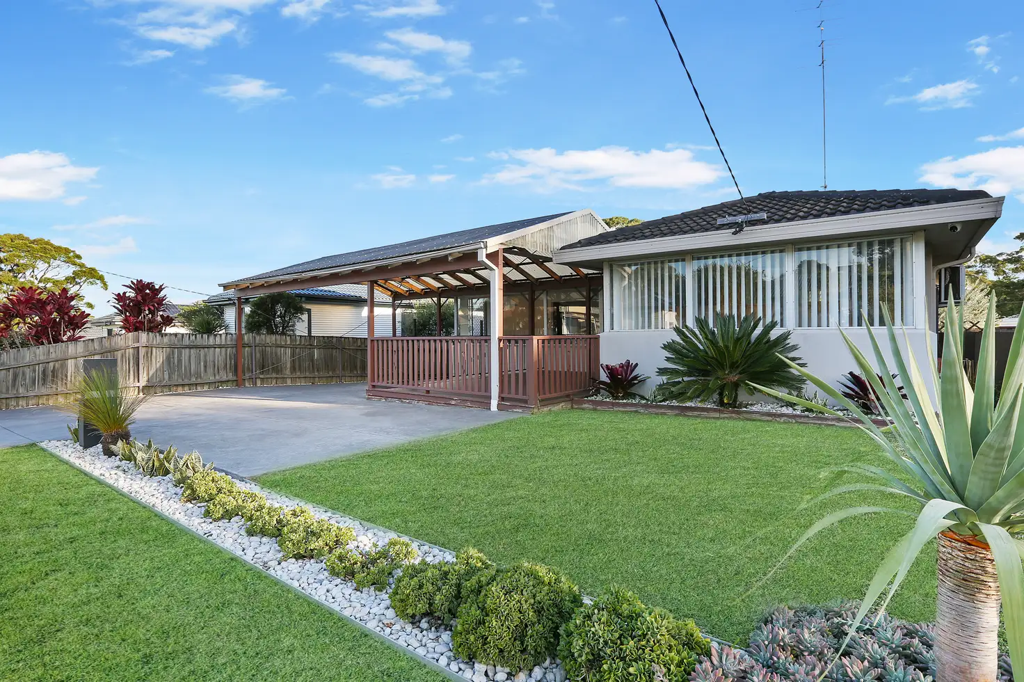Main view of Homely house listing, 2 Siddeley Avenue, Kanahooka NSW 2530